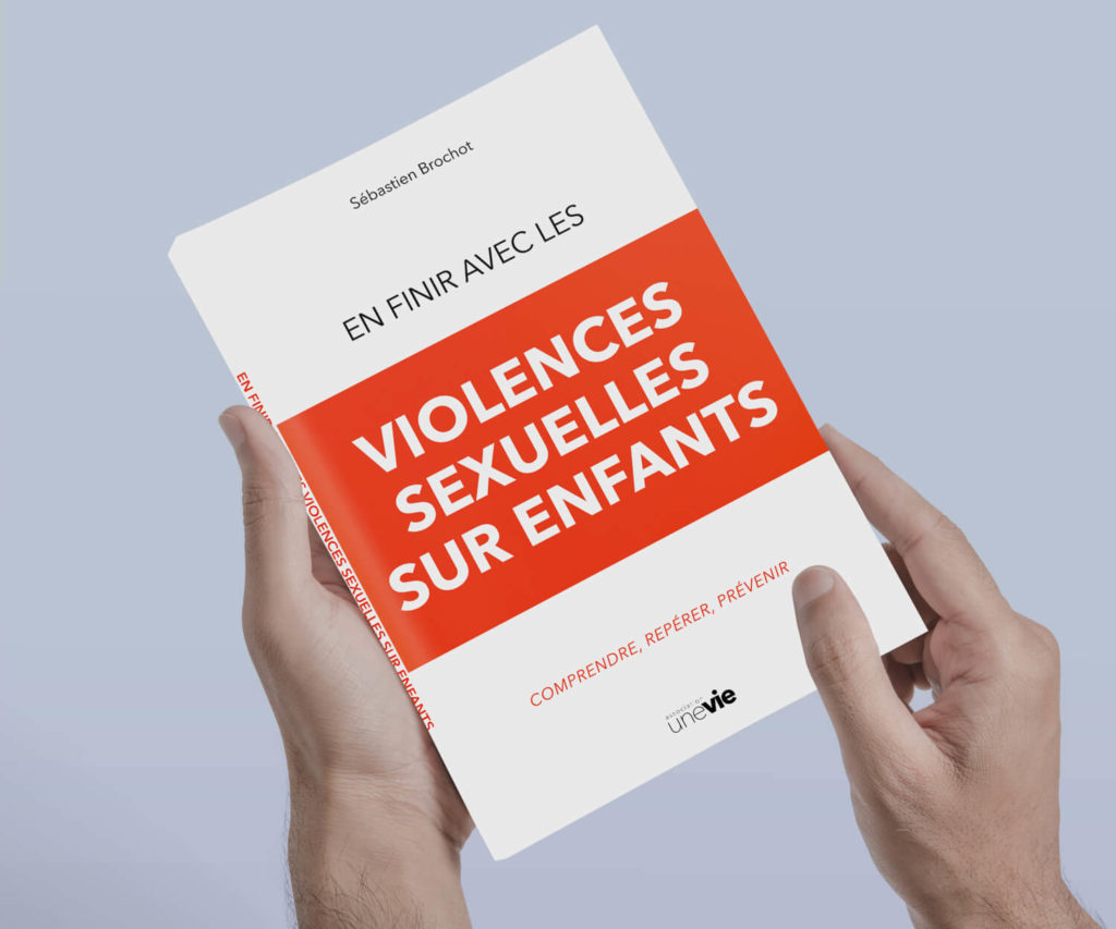 Comprendre, signaler, prévenir
Un support solide et efficace pour prévenir les violences sexuelles faites à l’encontre des enfants.
Commande possible par mandat administratif.